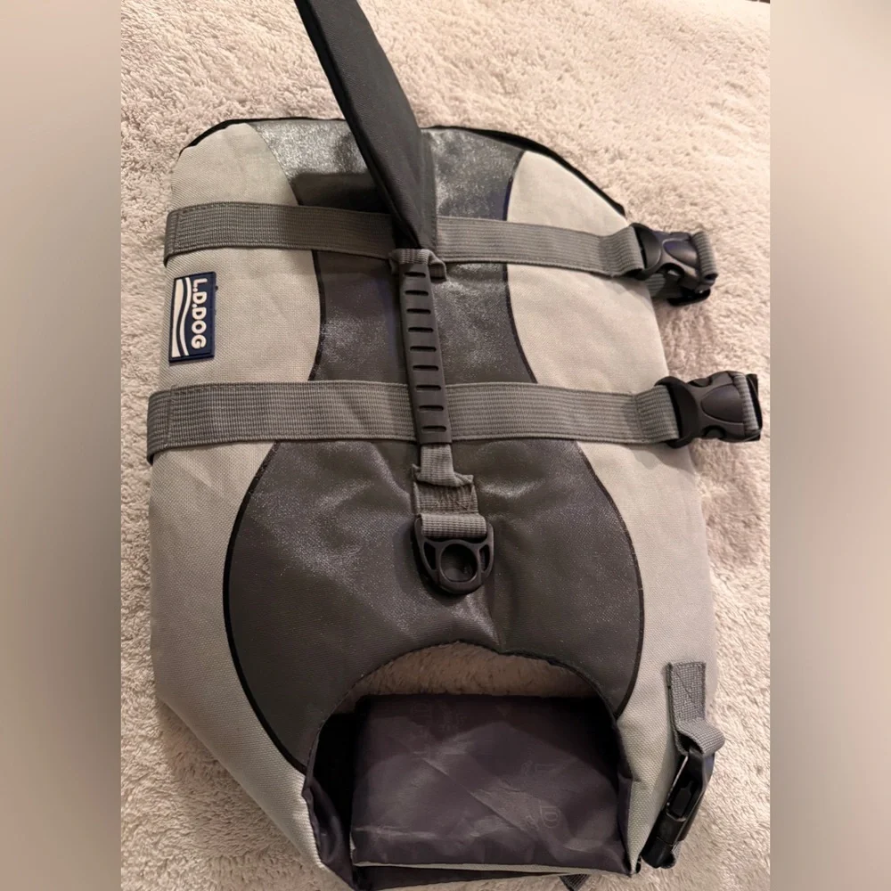 Never used! Gray Dog Life Jacket with Shark Fin
